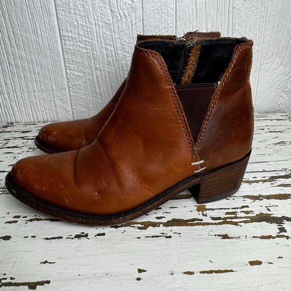 Liberty Black Size 6 Brown Distressed Botties Round Toe Leather Boot Made Mexico - Picture 2 of 14